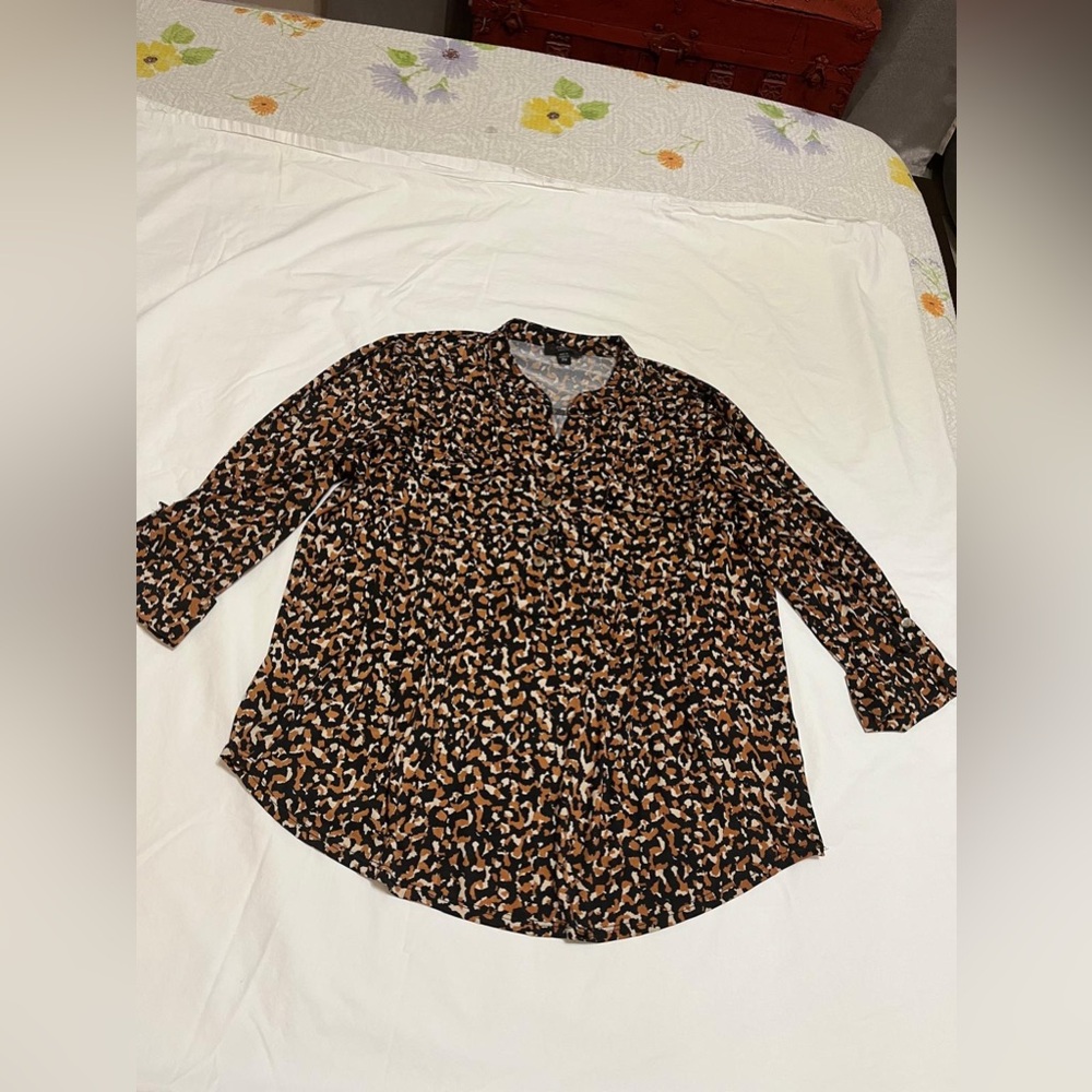 (26) Cocomo Petite Blouse with Black and Brown Pattern - Picture 12 of 15